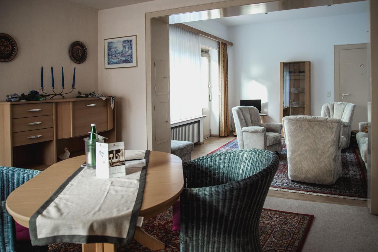 Haus Mecklenburg Hotel Pension バート・ザルツフレン エクステリア 写真
