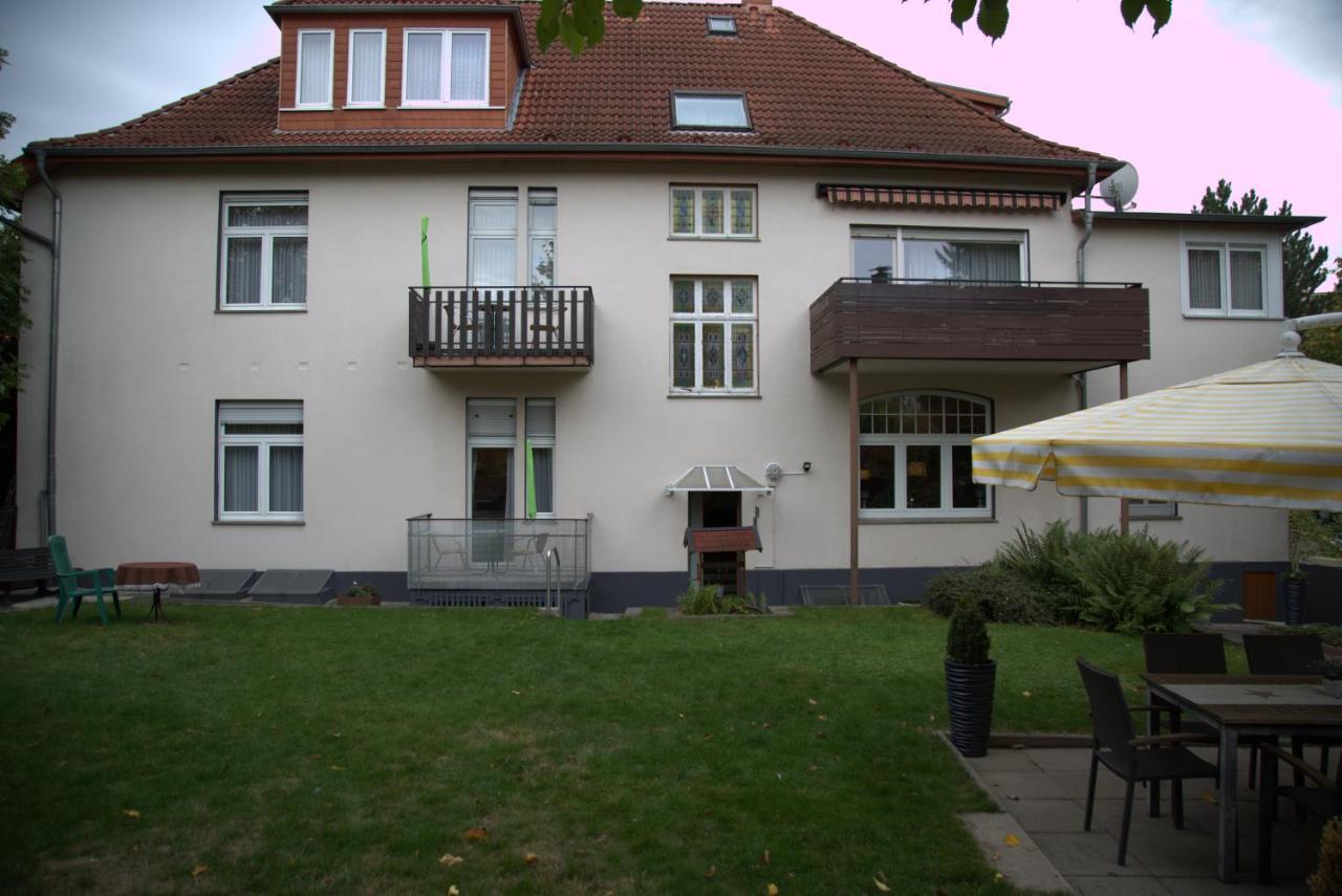 Haus Mecklenburg Hotel Pension バート・ザルツフレン エクステリア 写真